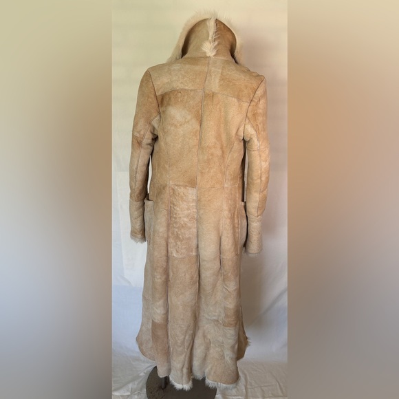 100% Shearling Full Length Camel/Ivory Vintage Coat - Picture 6 of 16